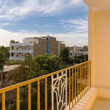 Spring Hotel Luksor Dış mekan fotoğraf