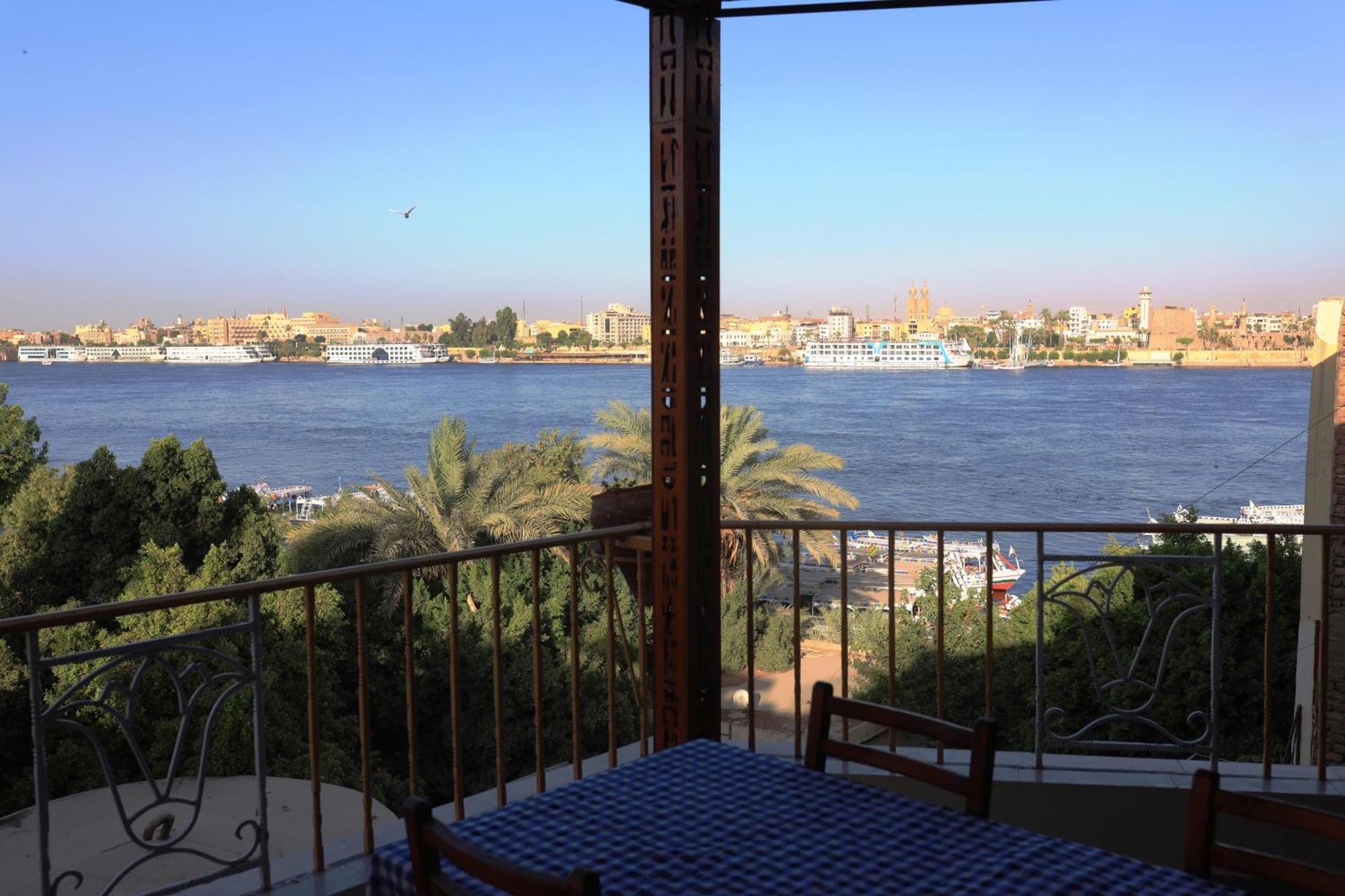 Spring Hotel Luksor Dış mekan fotoğraf