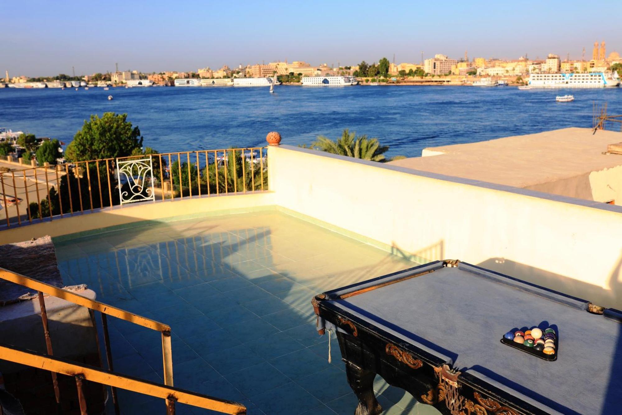 Spring Hotel Luksor Dış mekan fotoğraf
