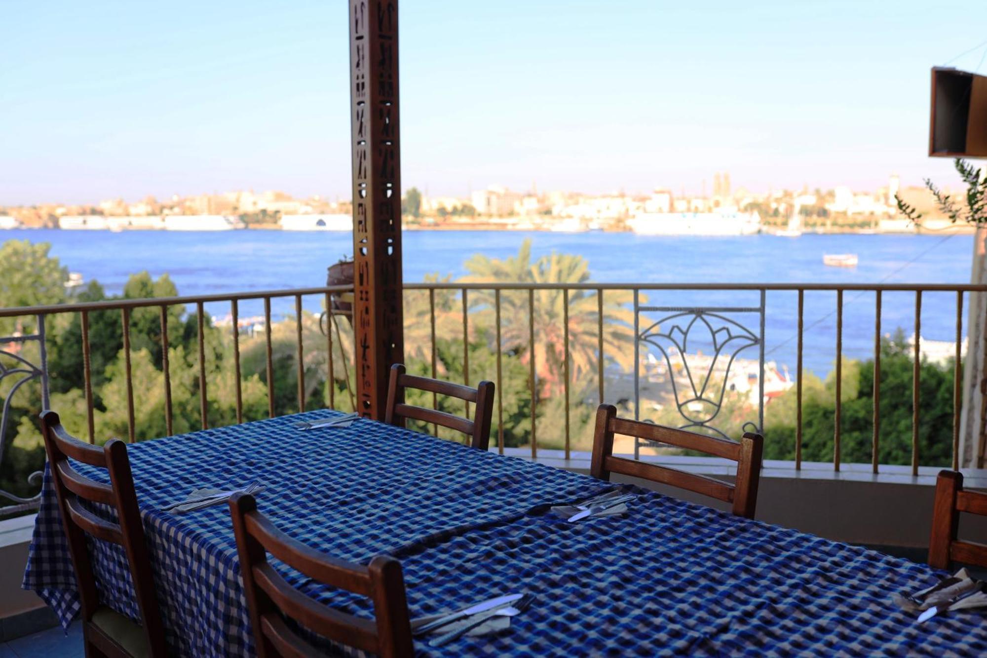 Spring Hotel Luksor Dış mekan fotoğraf